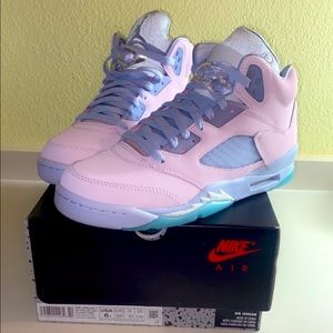 Air Jordan 5 Retro “Easter”
Size 6 in kids